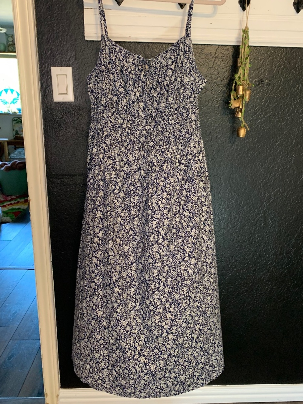 Universal Thread navy & white floral sundress sz XXL - summer picnic vibes